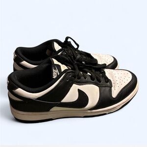 Women’s Nike low dunks black and white size 9.5